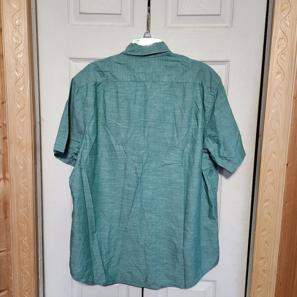 Izod Men's Teal Casual Button Down Shirt - Picture 8 of 9